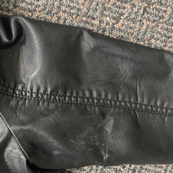 Leather jacket - Picture 3 of 4